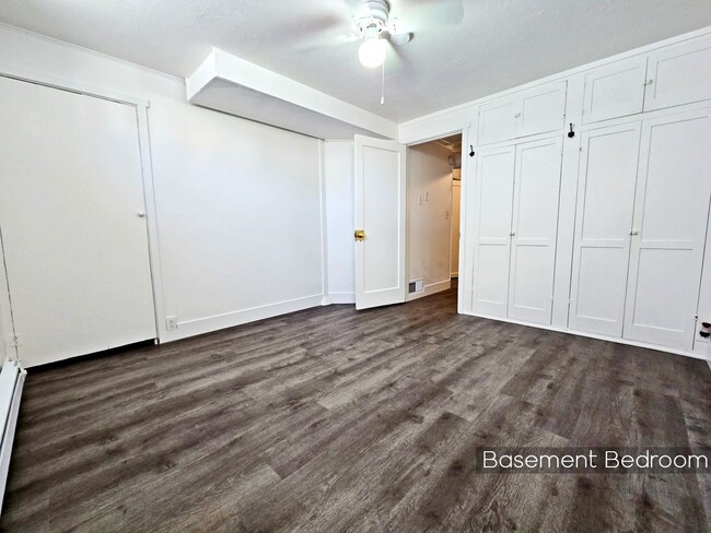 Building Photo - Adorable Centrally Located, Renovated Home...