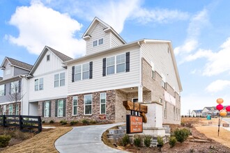 Building Photo - BRAND NEW 3 Bedroom/2.5 Bathroom Townhome in Conyers!