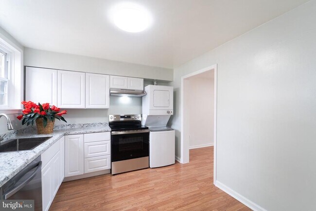 Building Photo - 14421 Saguaro Pl