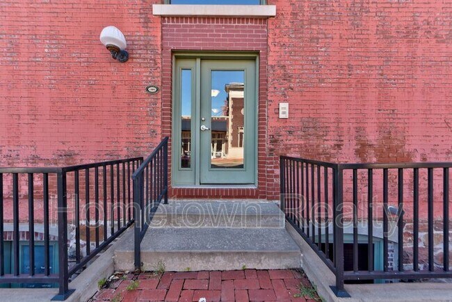 Building Photo - 124 W Oklahoma Ave