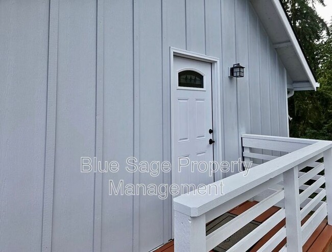 Building Photo - 411 Eddy Ct