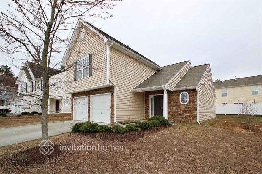 Building Photo - 608 Big Twig Ln