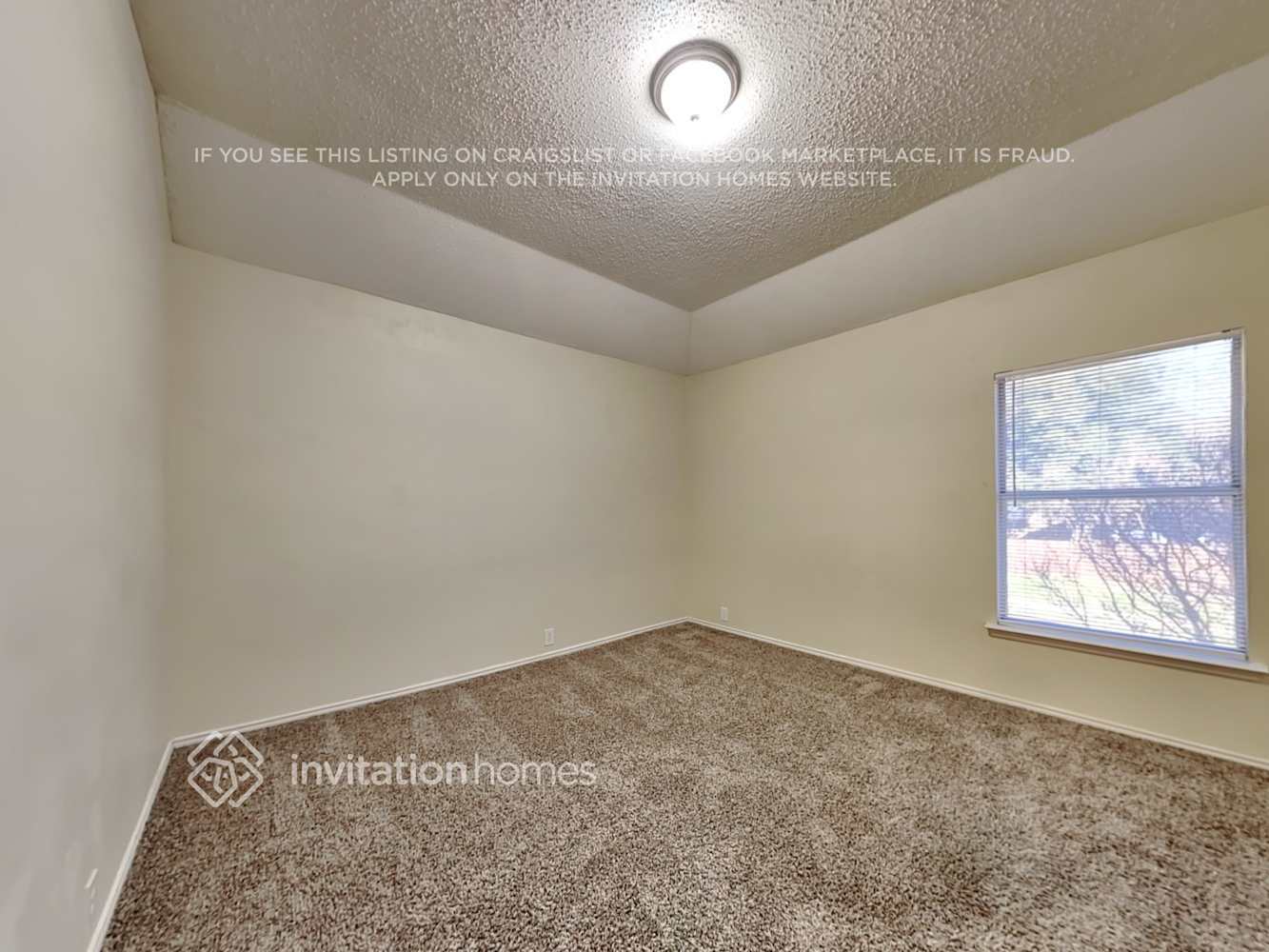 Building Photo - 1900 Fairhaven Ct