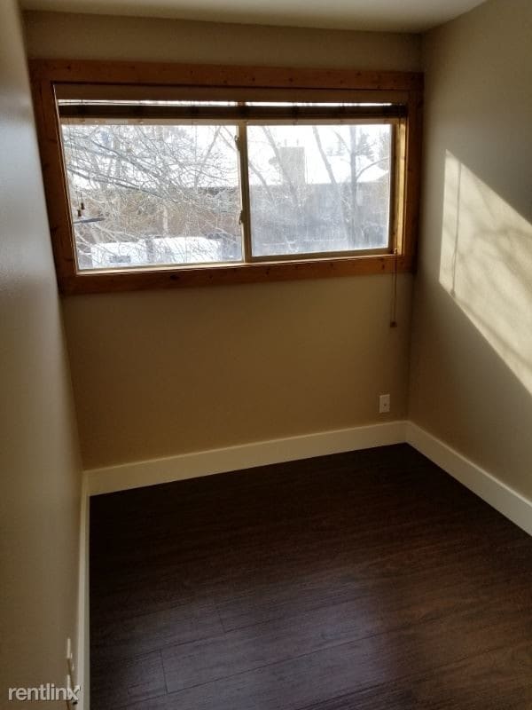 Building Photo - 750 Powderhorn Ln