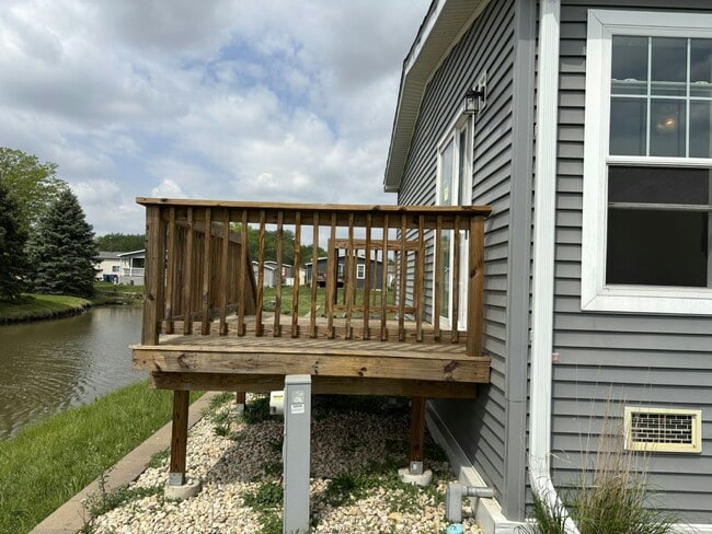 Building Photo - 5053 W Sawgrass Dr