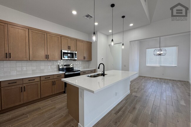 Building Photo - 3bed/2bath Home in North Surprise! Ready for Immediate Move-In! -- NO HOA!