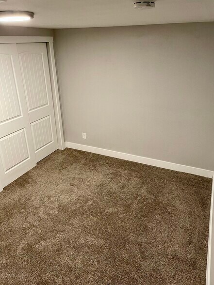 Downstairs Unit 2 Bedroom - 165 W Midway Blvd