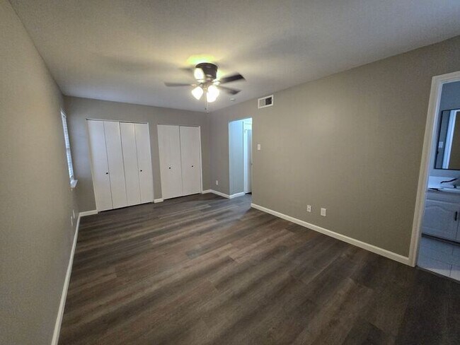 Building Photo - 2012 Ebbtide Ln