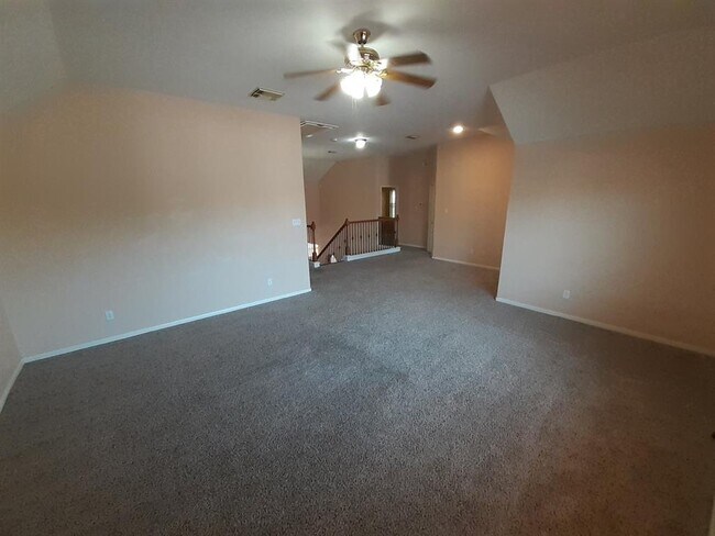 Building Photo - 5835 Beeston Ln