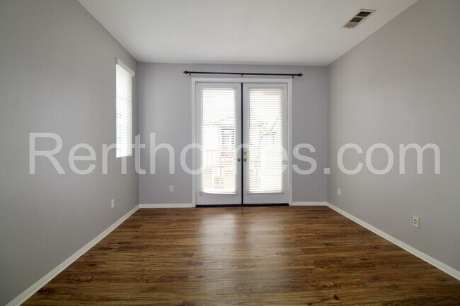 Building Photo - 2119 Palo Alto Dr