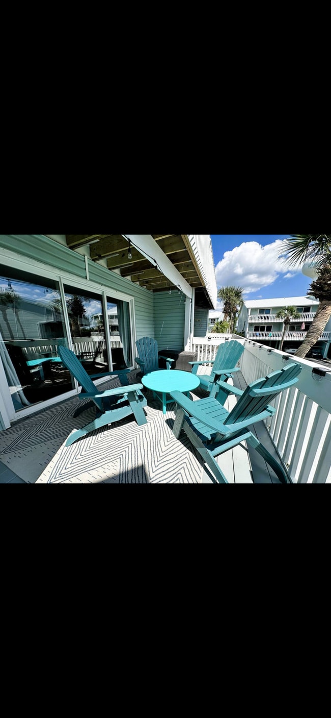 Building Photo - 8522 Gulf Blvd