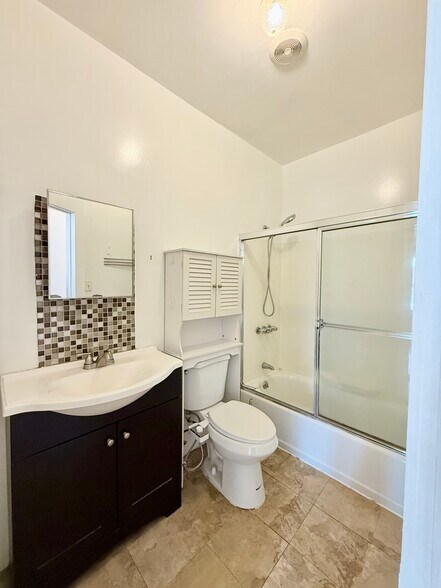 Building Photo - 1267 DeKalb Ave