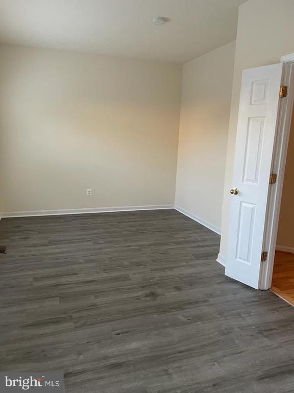 Building Photo - 9700 Kennoway Ct