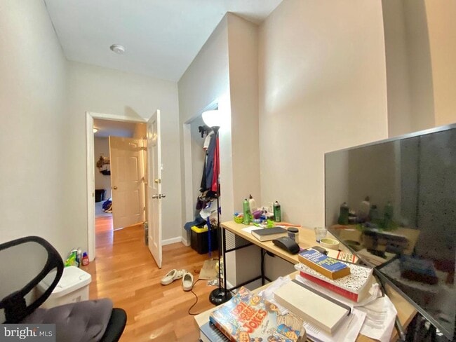 Building Photo - 1518 Page St