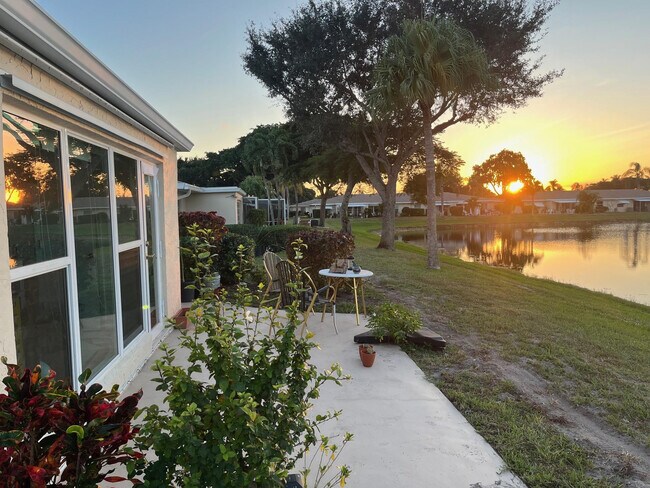 Building Photo - 8777 Warwick Dr