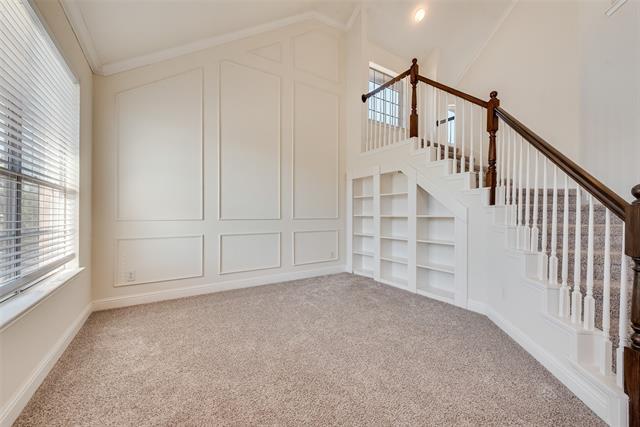 Building Photo - 3768 Menard Dr