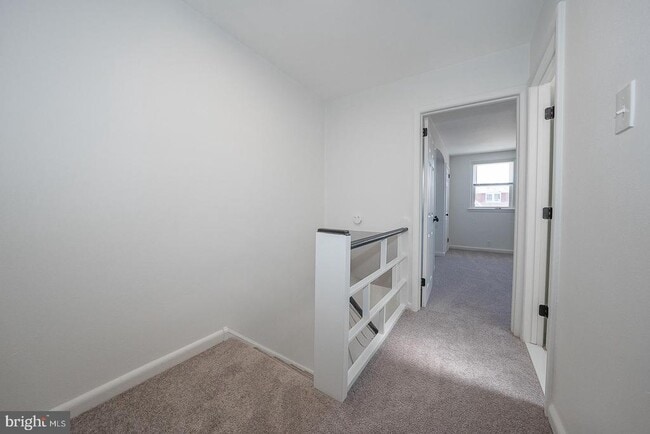Building Photo - 8602 Rugby St