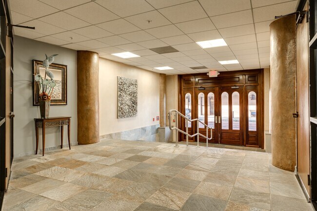 Building Photo - 104 Moody Ave