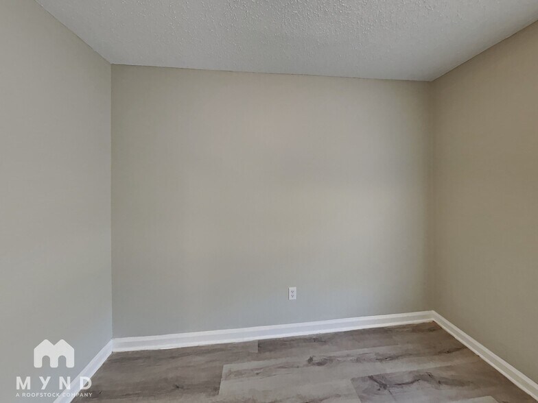Building Photo - 5266 Rolling Ridge Cove