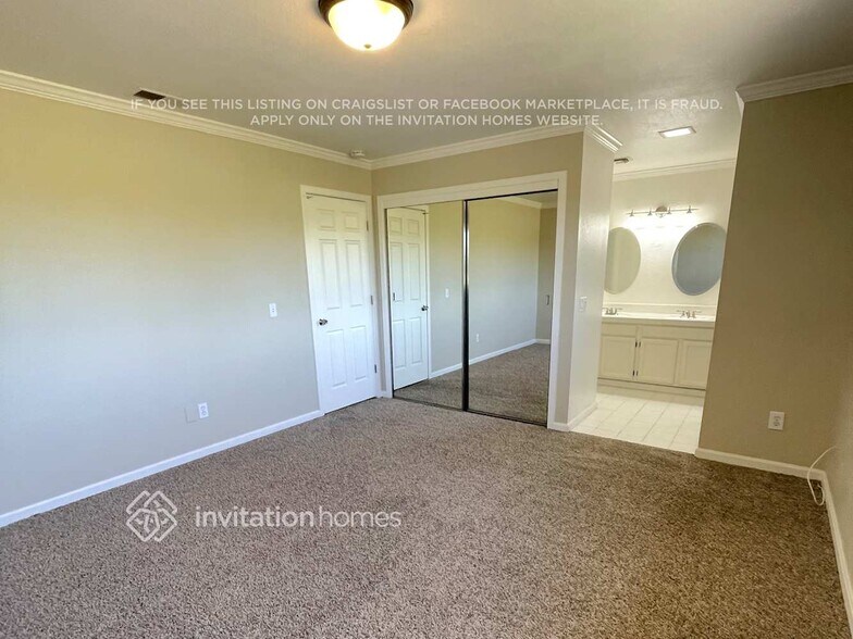 Building Photo - 2828 Tiffany W Way