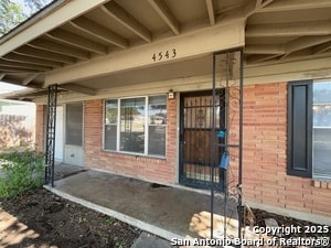 Building Photo - 4543 Cambray Dr