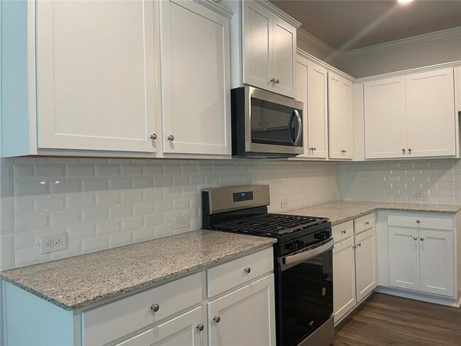 Building Photo - 2202 Blue Monarch Dr