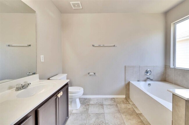 Building Photo - 11716 Channing Dr