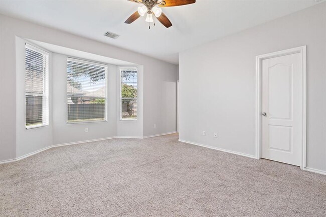 Building Photo - 3721 Pine Needle Cir