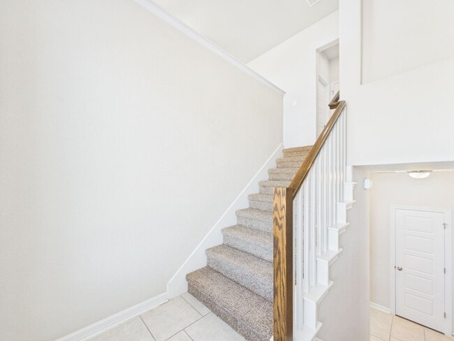 Building Photo - 2505 Meyer Cv