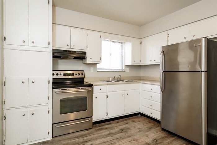 Building Photo - 1848 N Audubon Rd