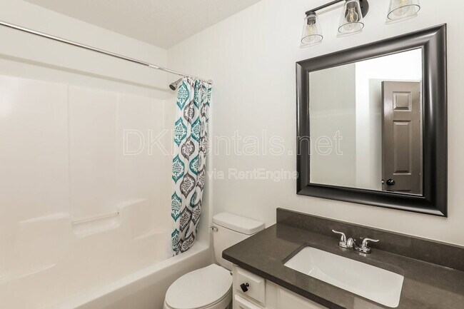 Building Photo - 2555 Flat Shoals Rd