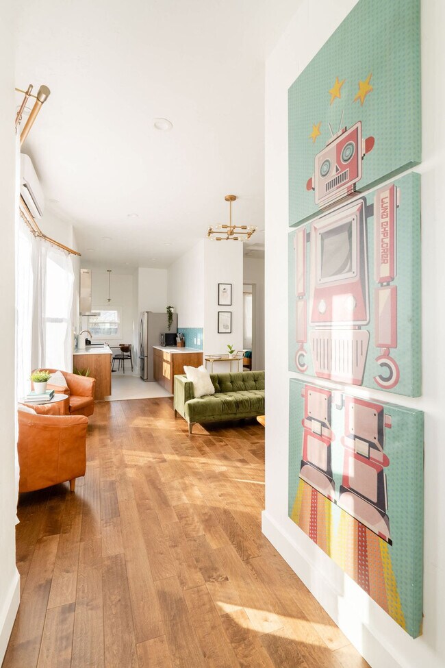 Building Photo - 1425 SE 41st Ave