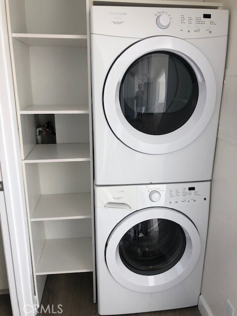 Building Photo - 745 Domingo Dr