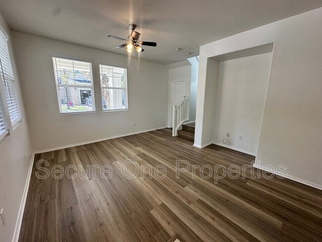 Building Photo - 3003 Shenandoah Dr