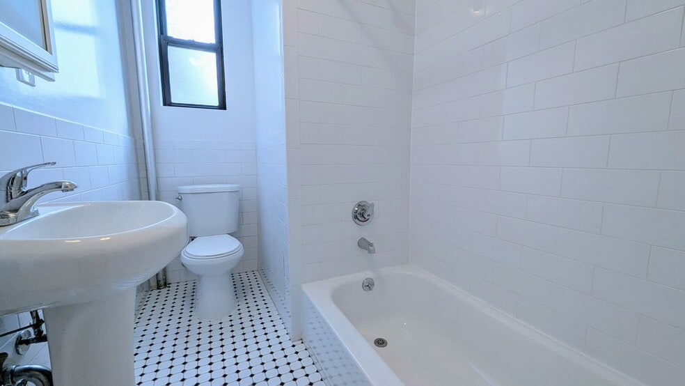 Building Photo - 31-79 35th Street, A