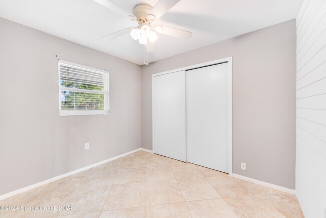 Building Photo - 2045 Date Palm Ave