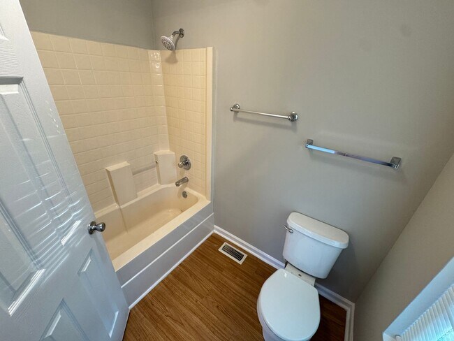 Building Photo - 4 Bed/2 Bath near downtown Clayton