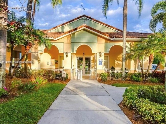 Building Photo - 1213 SW 46th Way