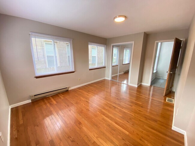 Building Photo - Neil Ave 1462-1464 HHR