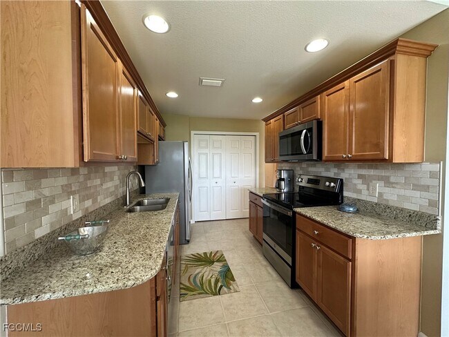 Building Photo - 3010 Meandering Way