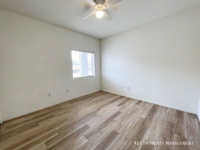 Building Photo - 6160 Rumrill St