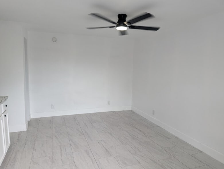 Building Photo - 1909 E 99th Ave