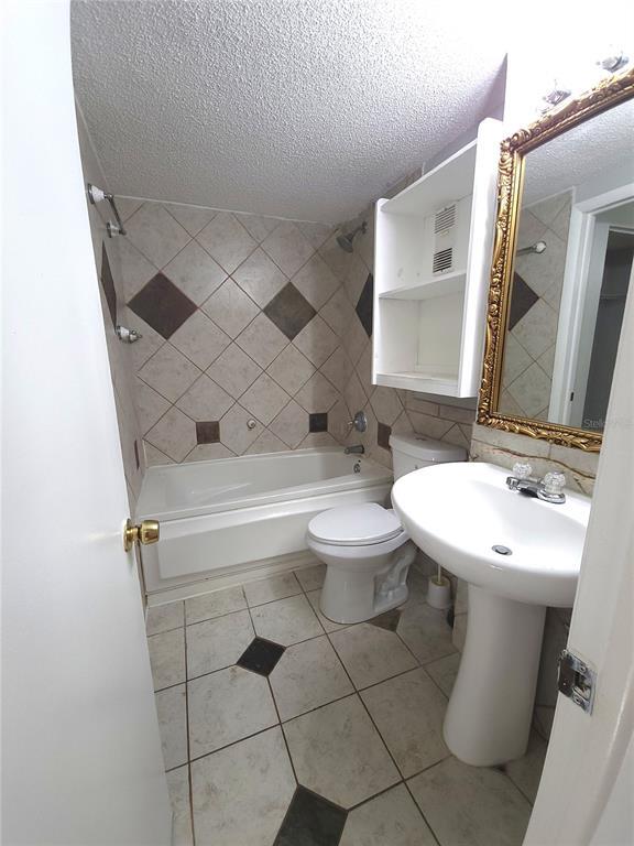 Building Photo - 7505 Pitch Pine Cir