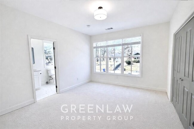 Building Photo - 830 Gaston St SW