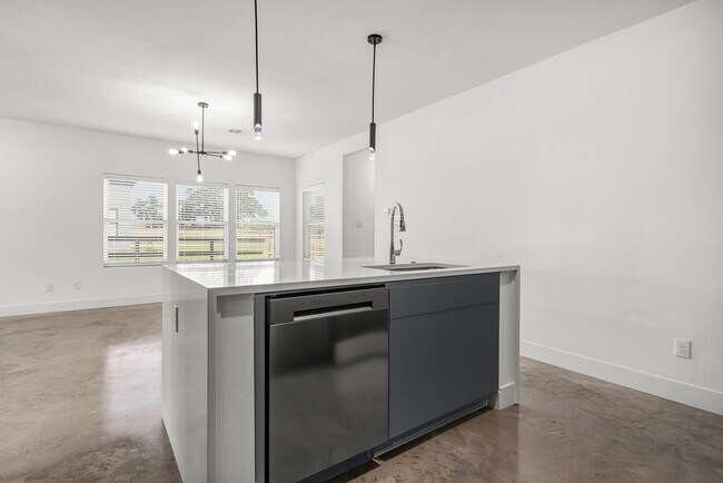 Building Photo - 3004 Alpha Wolf Ct