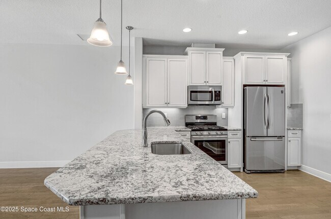 Building Photo - 8313 Loren Cove Dr