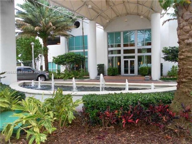 Building Photo - 7900 Harbor Island Dr