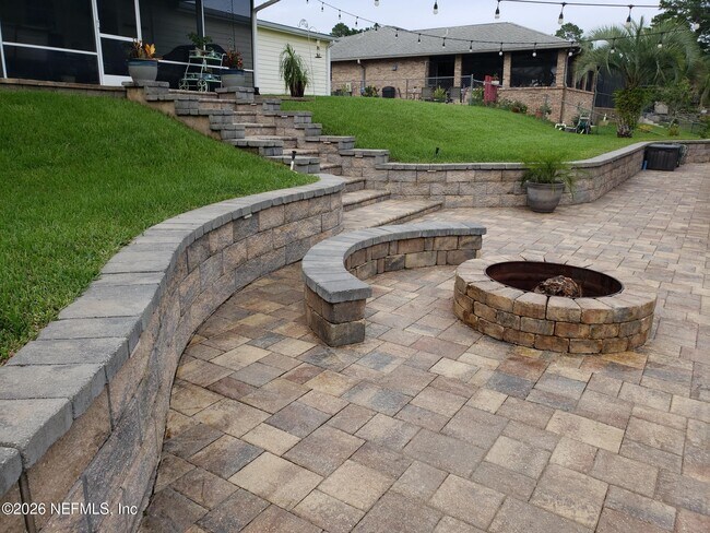 Building Photo - 115 Magnolia Dr