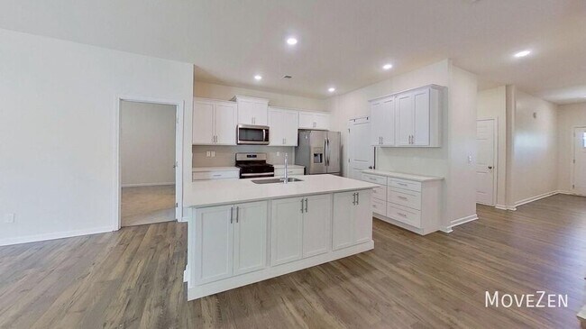 Building Photo - 1131 Staghorn Ave