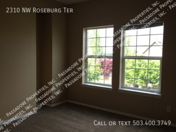Building Photo - 2310 NW Roseburg Terrace
